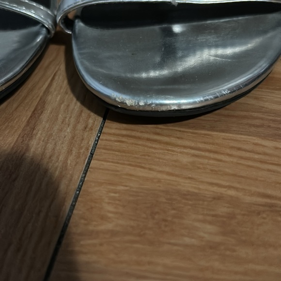 EUC silver sandal. - Picture 3 of 5